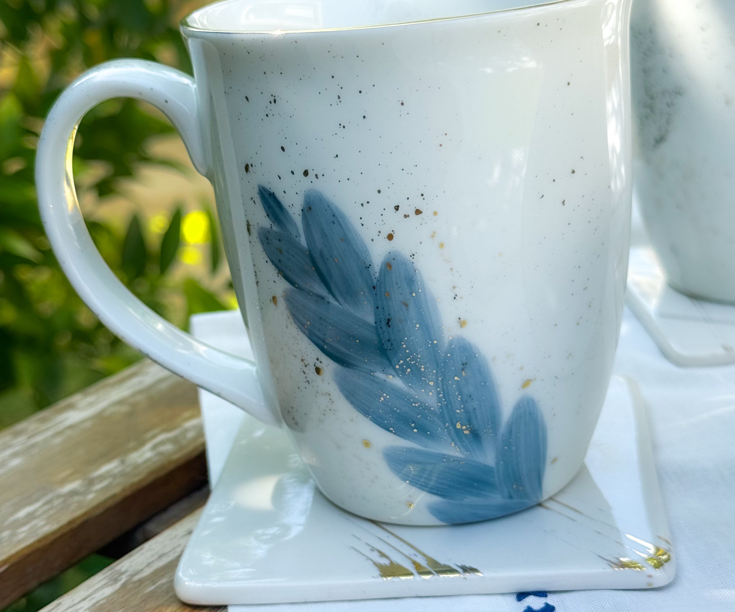 THEA AURUM MUG