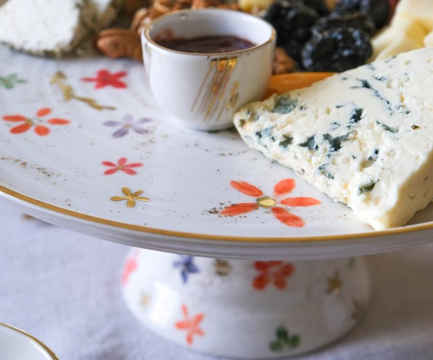 SAIA CAKE STAND